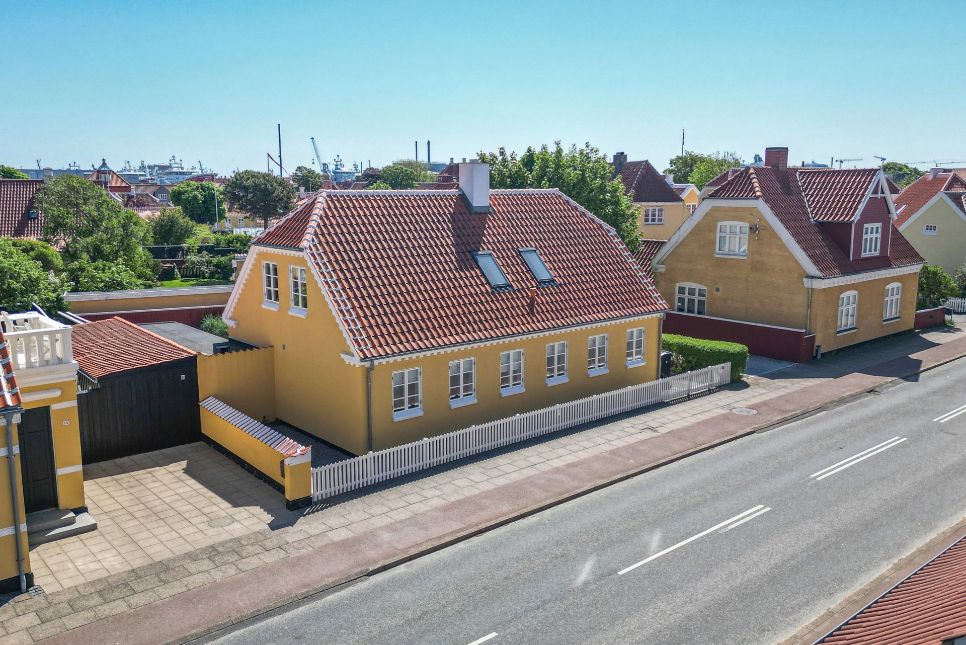 STILFULDT SKAGENSHUS NÆR DET BEDSTE I SKAGEN