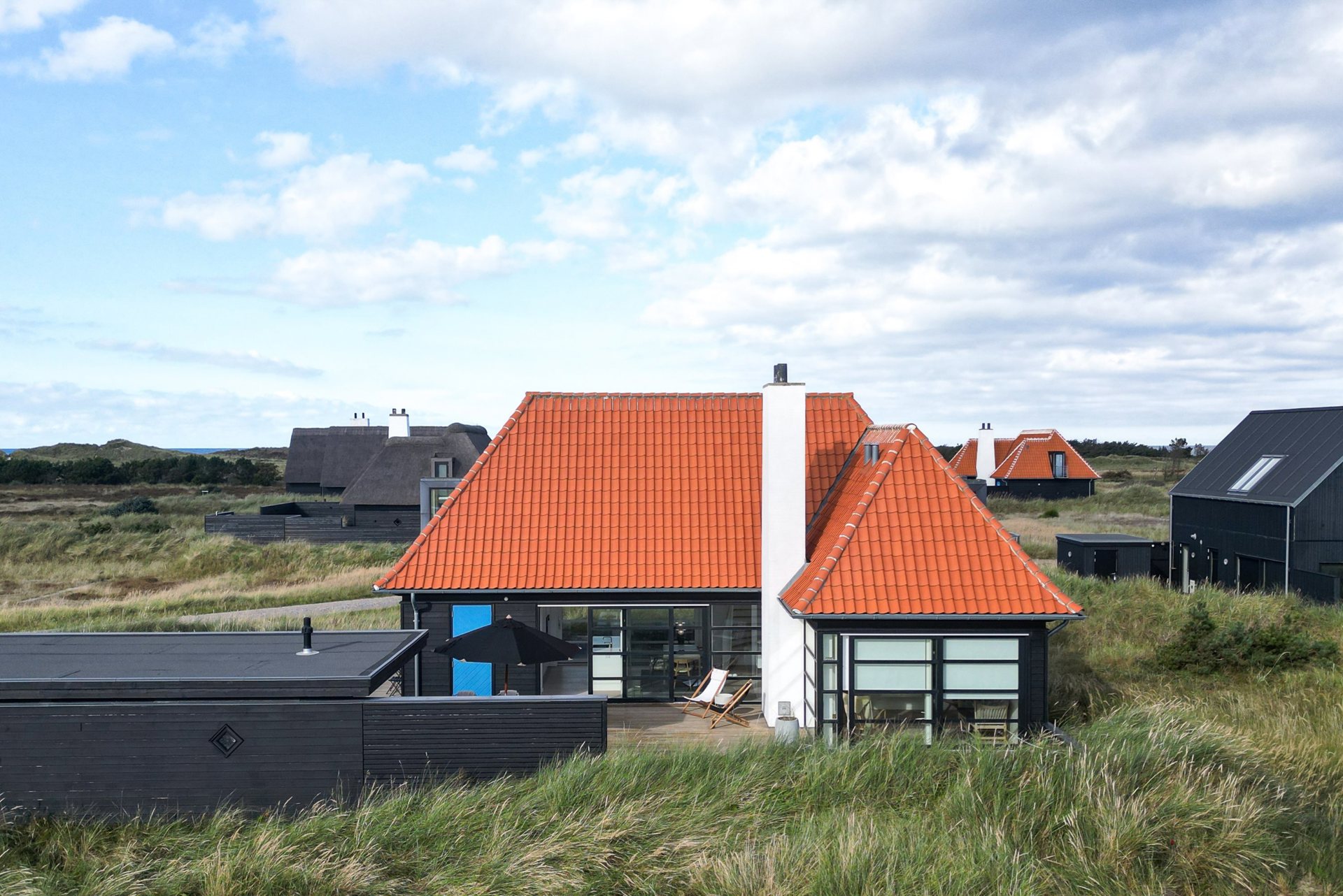 KUNSTNERHUSET - HVOR NATUR, LYS OG ARKITEKTUR SMELTER SAMMEN I EN PERFEKT SYMFONI