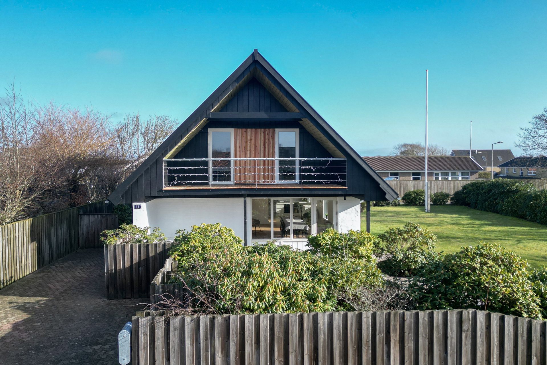 INDFLYTNINGSKLAR RENOVERET VILLA