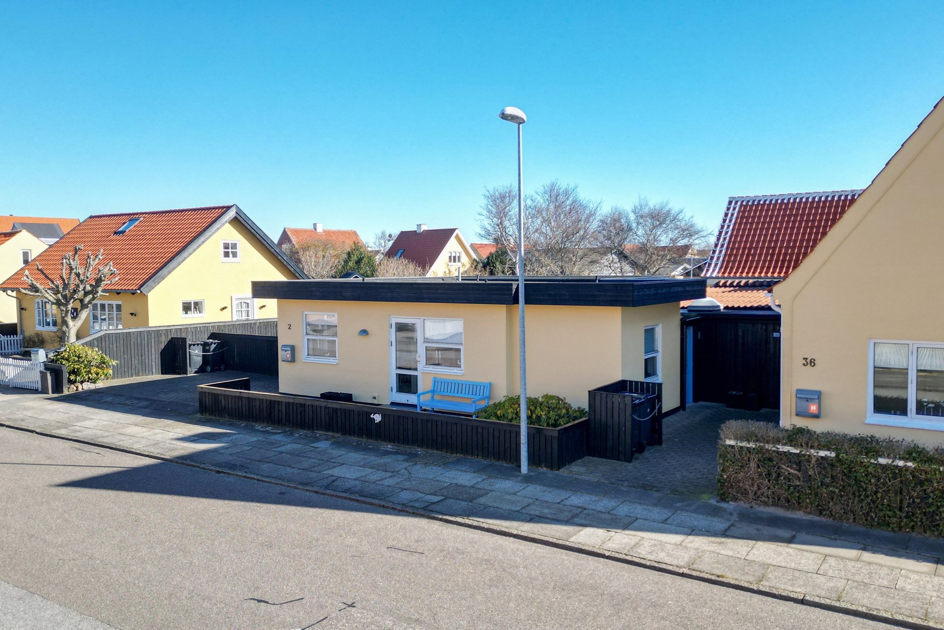 LYS OG INDBYDENDE BOLIG MIDT I SKAGEN