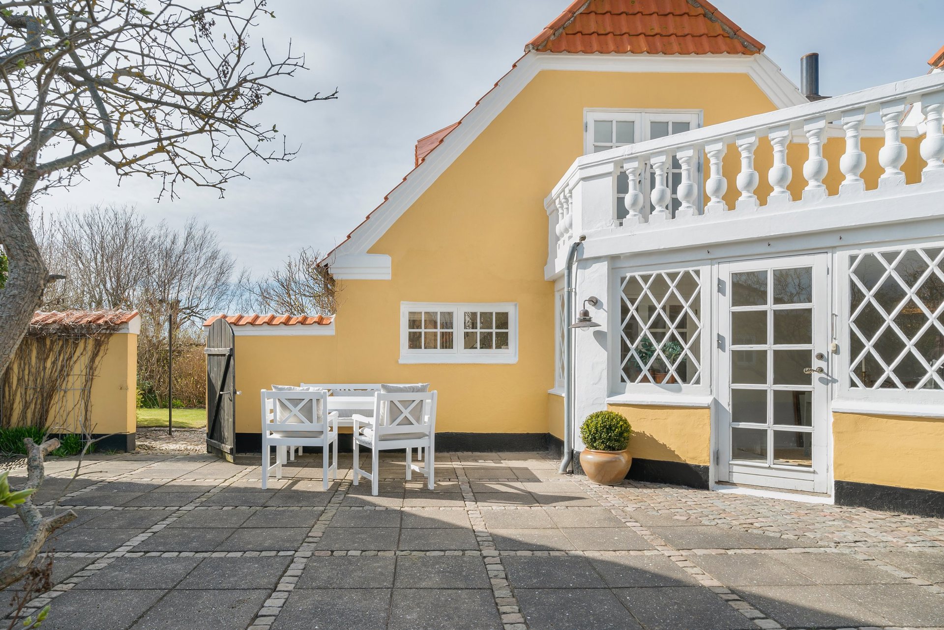 SMUK PLESNERBOLIG I ØSTERBY