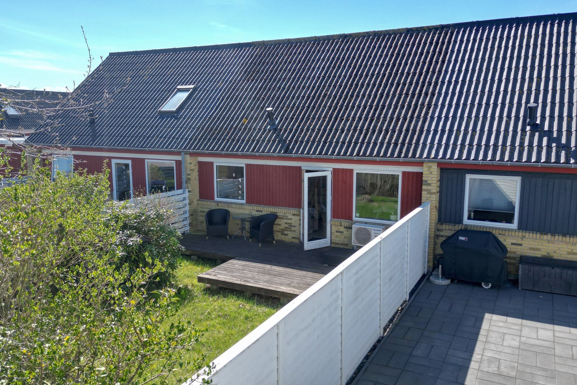 Indbydende og velindrettet rækkehus