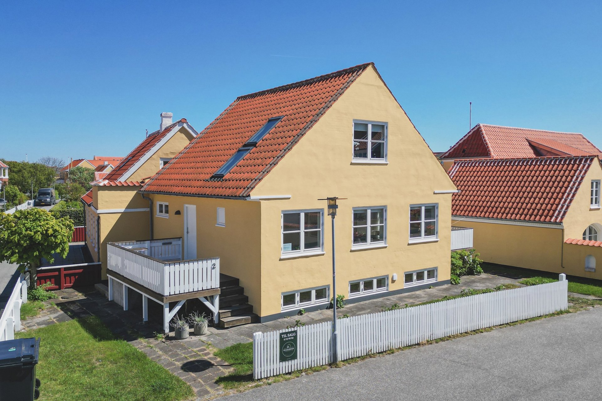 Skagensidyl med charme, lys og nærhed til havn og by