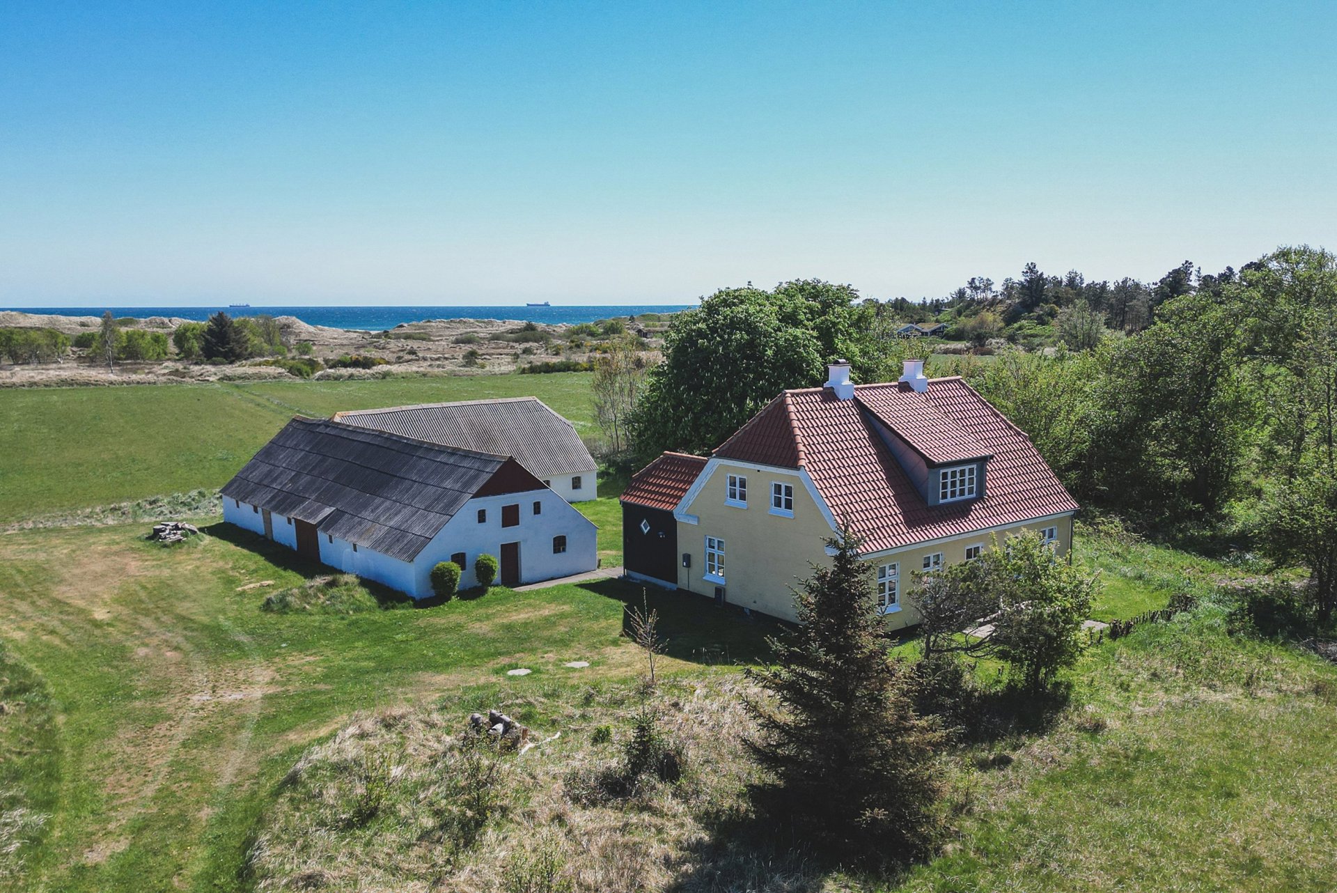 ET STED HVOR TIDEN STÅR STILLE – 9,6 HEKTAR NATUR OG EVIG RO