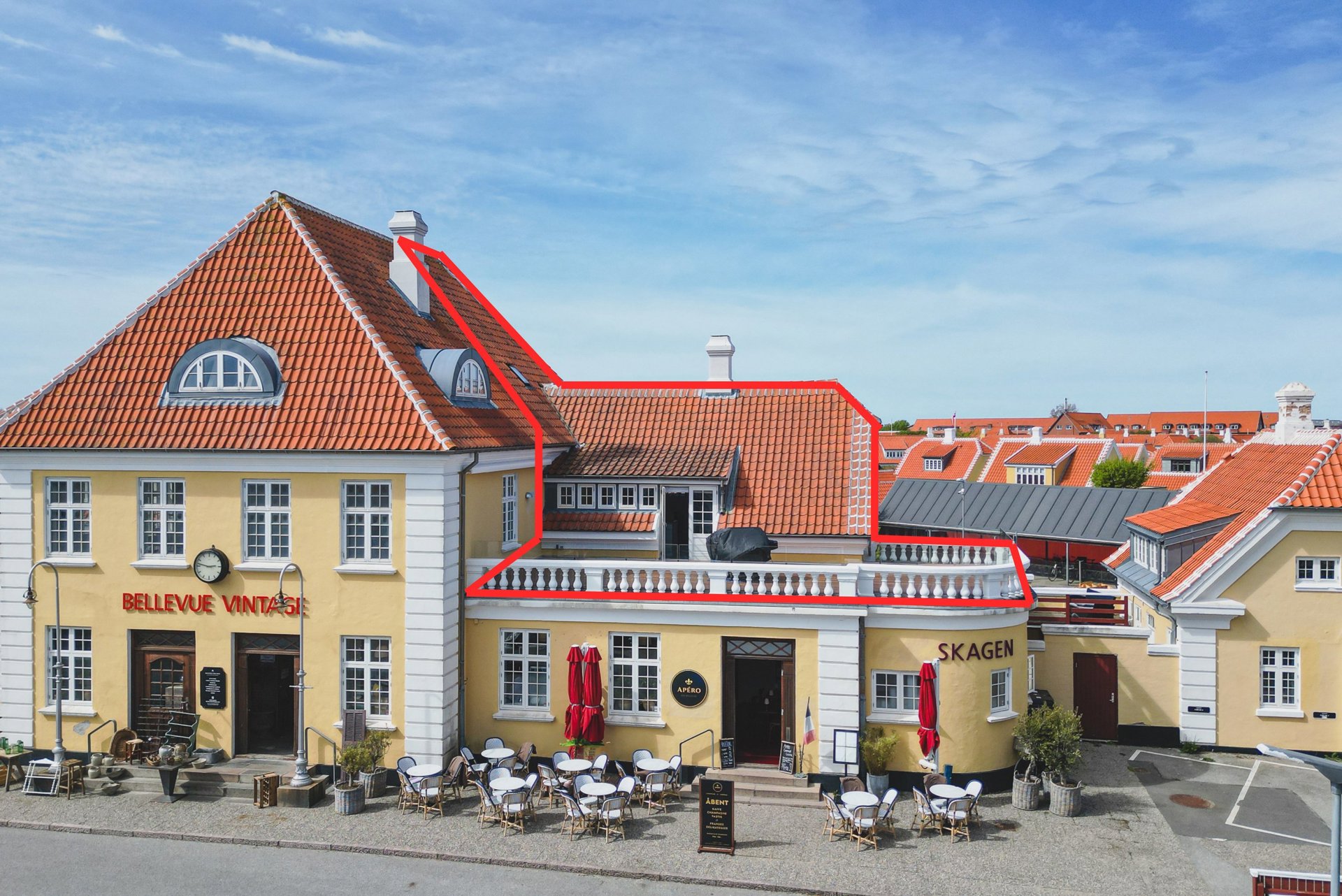 Liebhaverlejlighed med udsigt, sjæl og sublim beliggenhed midt i Skagen