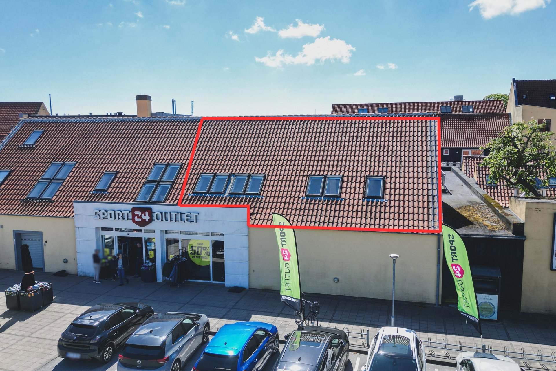 SKØN LEJLIGHED PÅ SMØGEN I SKAGEN – MED PRIVAT TAGTERRASSE
MULIGHED FOR ERHVERV