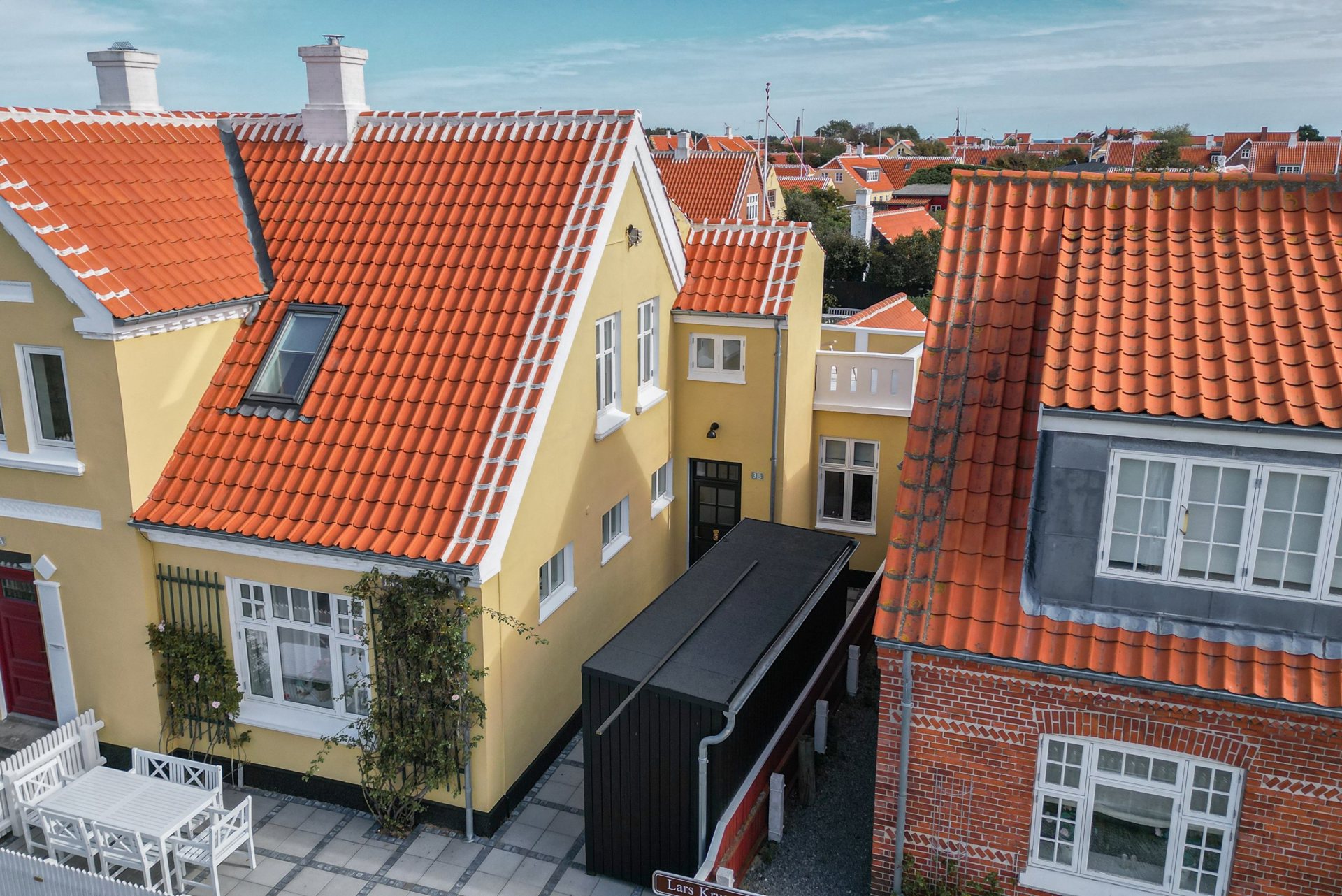 STILFULD FERIEBOLIG I HJERTET AF ØSTERBY
